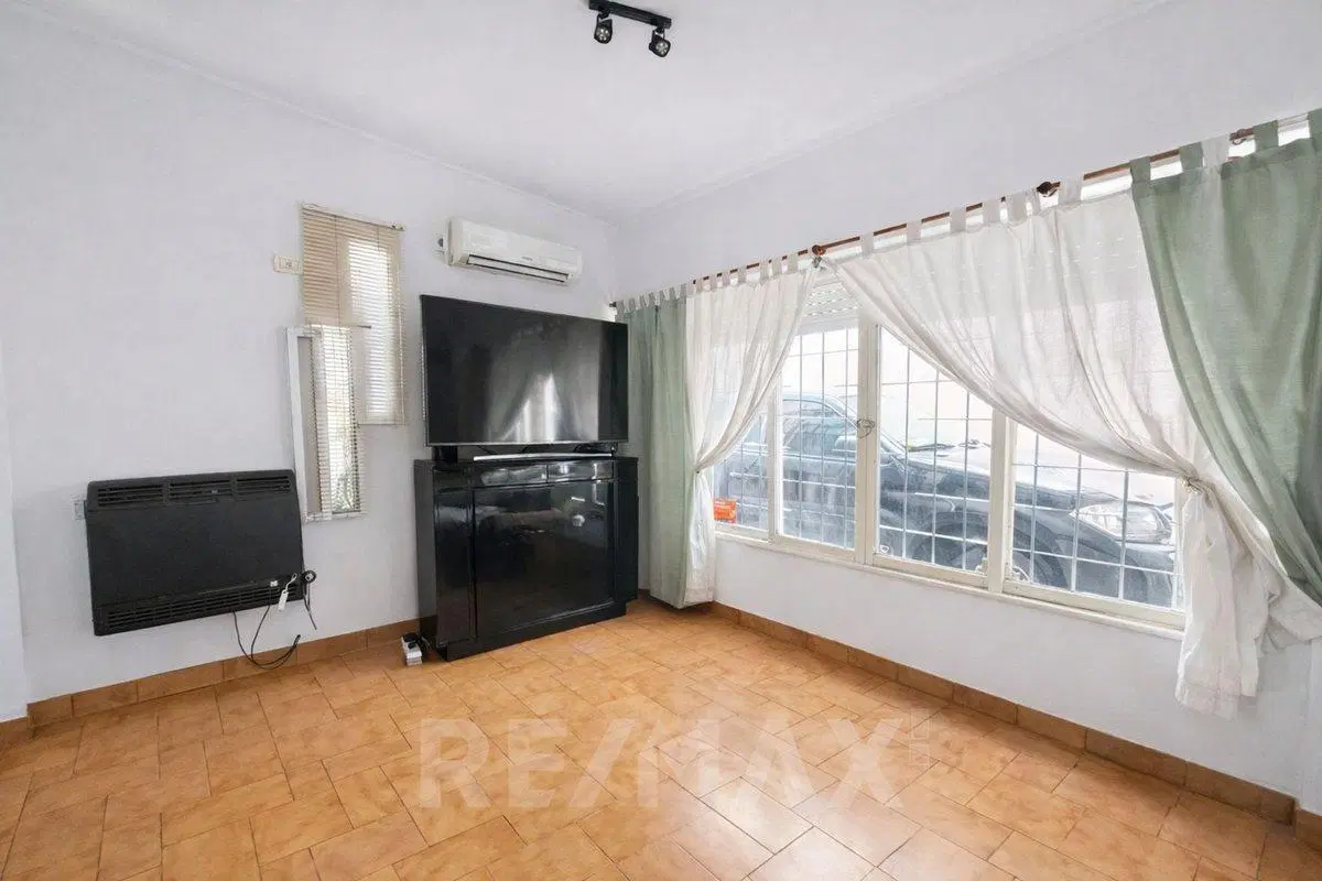 Venta Dúplex 4Amb jardin 2cocheras-a.credito-Merlo 2