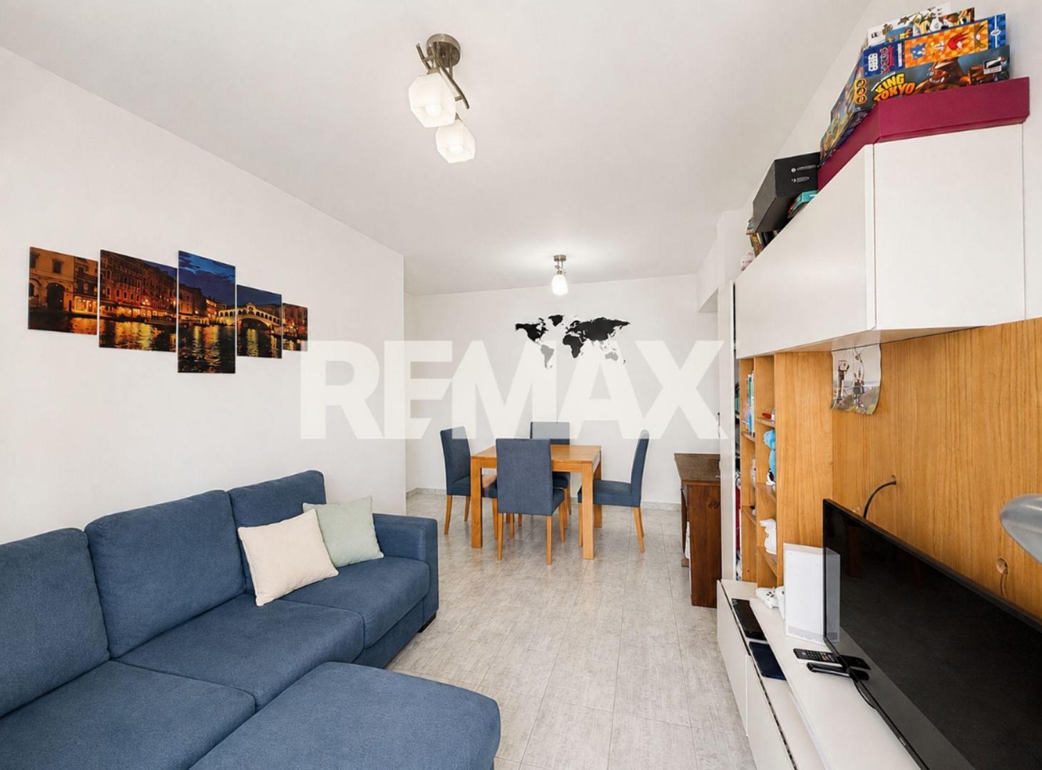 Foto de VENTA DEPTO 2 AMB PISO ALTO, COCHERA Y GRAN VISTA, imagen 2