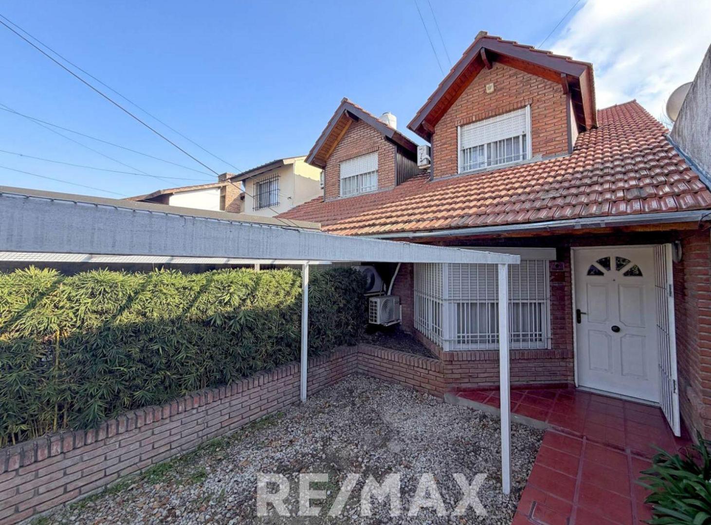 Foto de VENTA DUPLEX 3 AMB. JARDIN COCHERA PILAR CENTRO, imagen 3