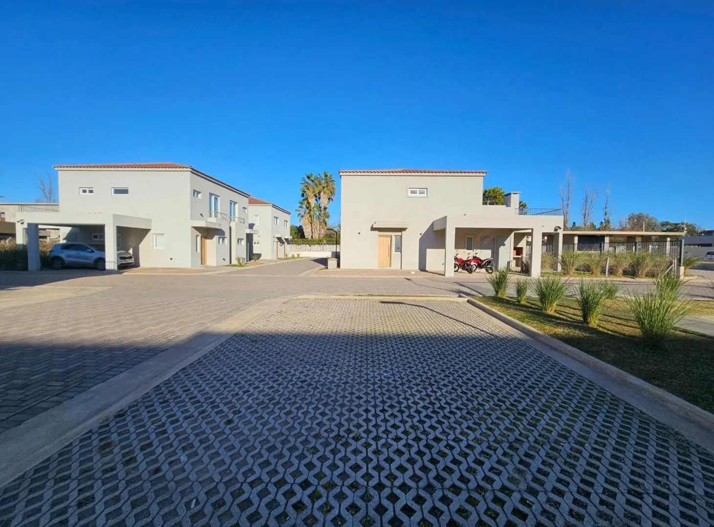 CASA DUPLEX 4 DOR PARRILLA CUOTAS CHIC VILLAGE 3