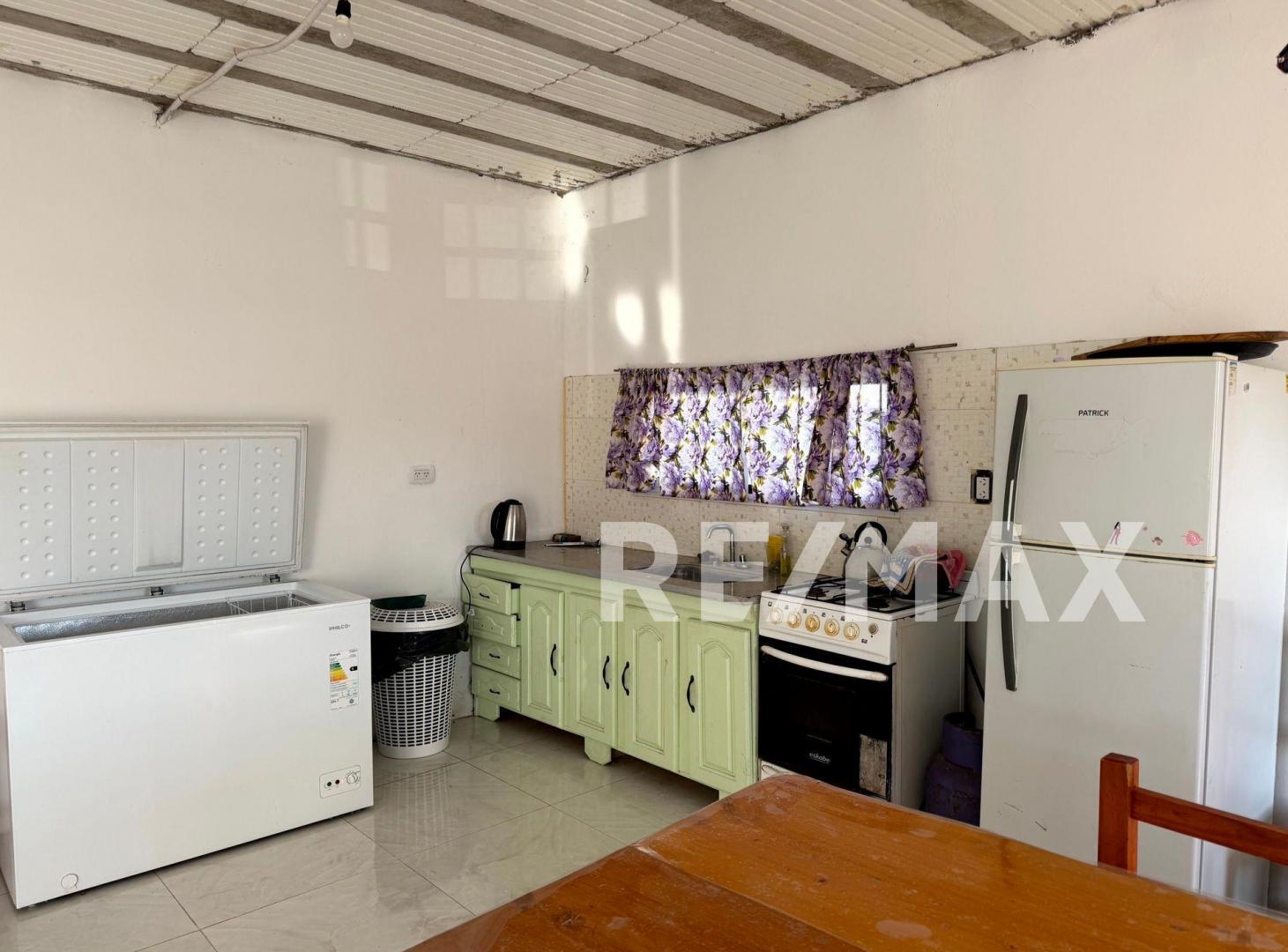 Foto de VENTA CASA-QTA 2 AMB. 600 M PILETA ESCALADA ZARATE, imagen 1