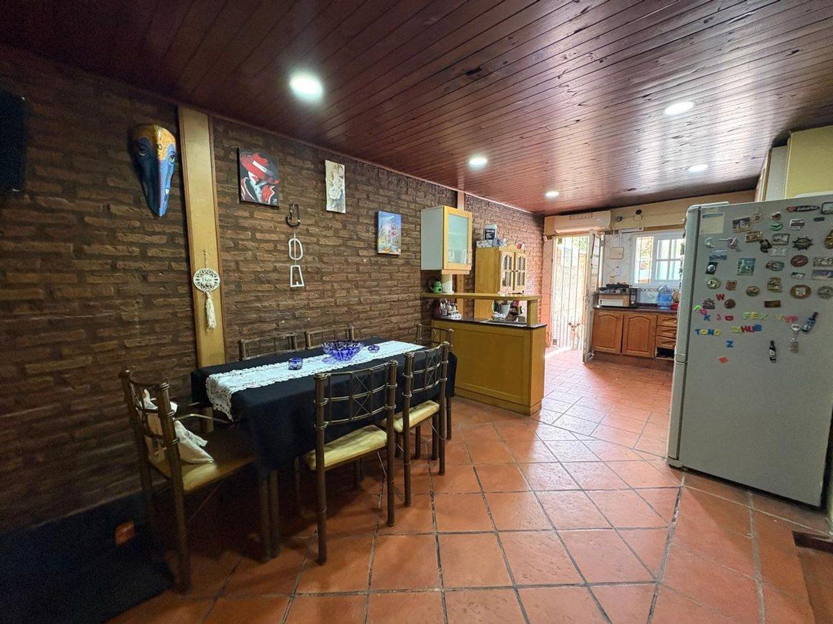 Foto de CASA 3 AMB EN MORENO CON PILETA Y COCHERA PERMUTA, imagen 1