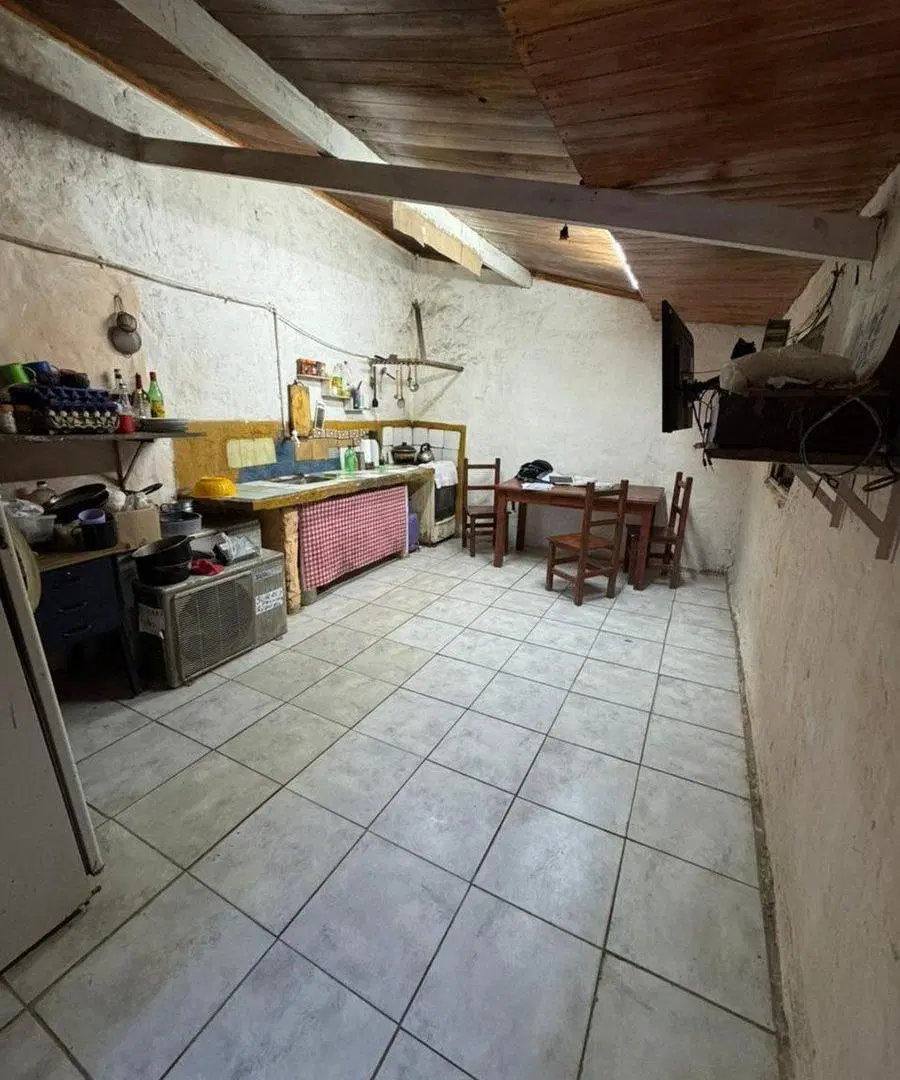 VENTA CASA C/ 4 DORMITORIOS Y PARQUE - A REFACCIÓN 5
