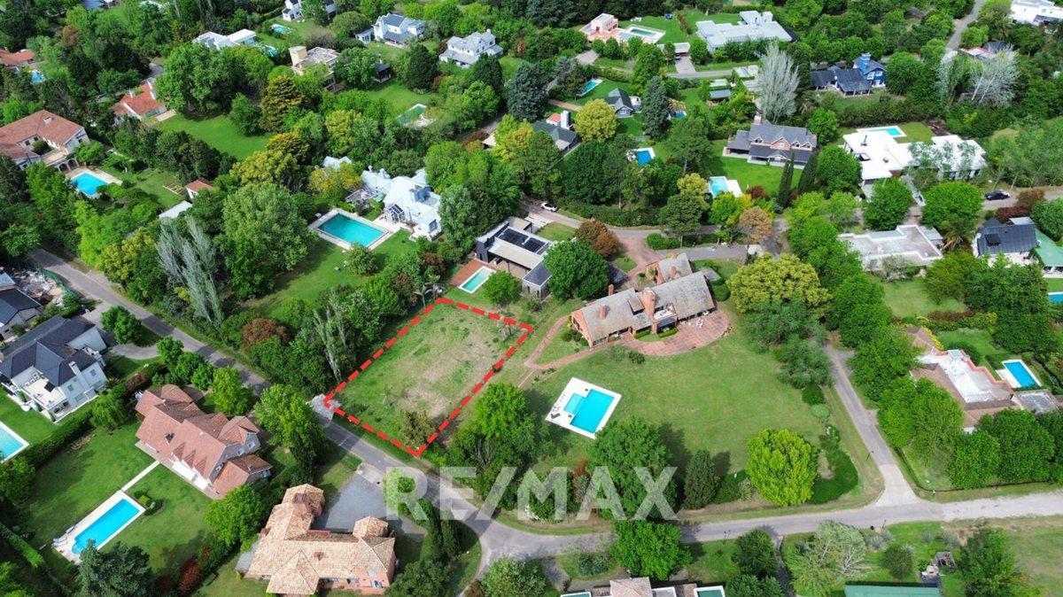 Foto de VENTA Lote central en Country Carmel 1015m2, imagen 2