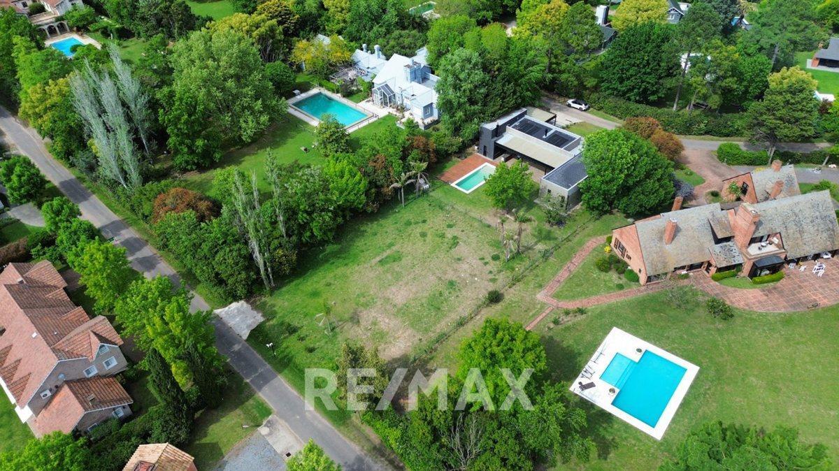 Foto de VENTA Lote central en Country Carmel 1015m2, imagen 4