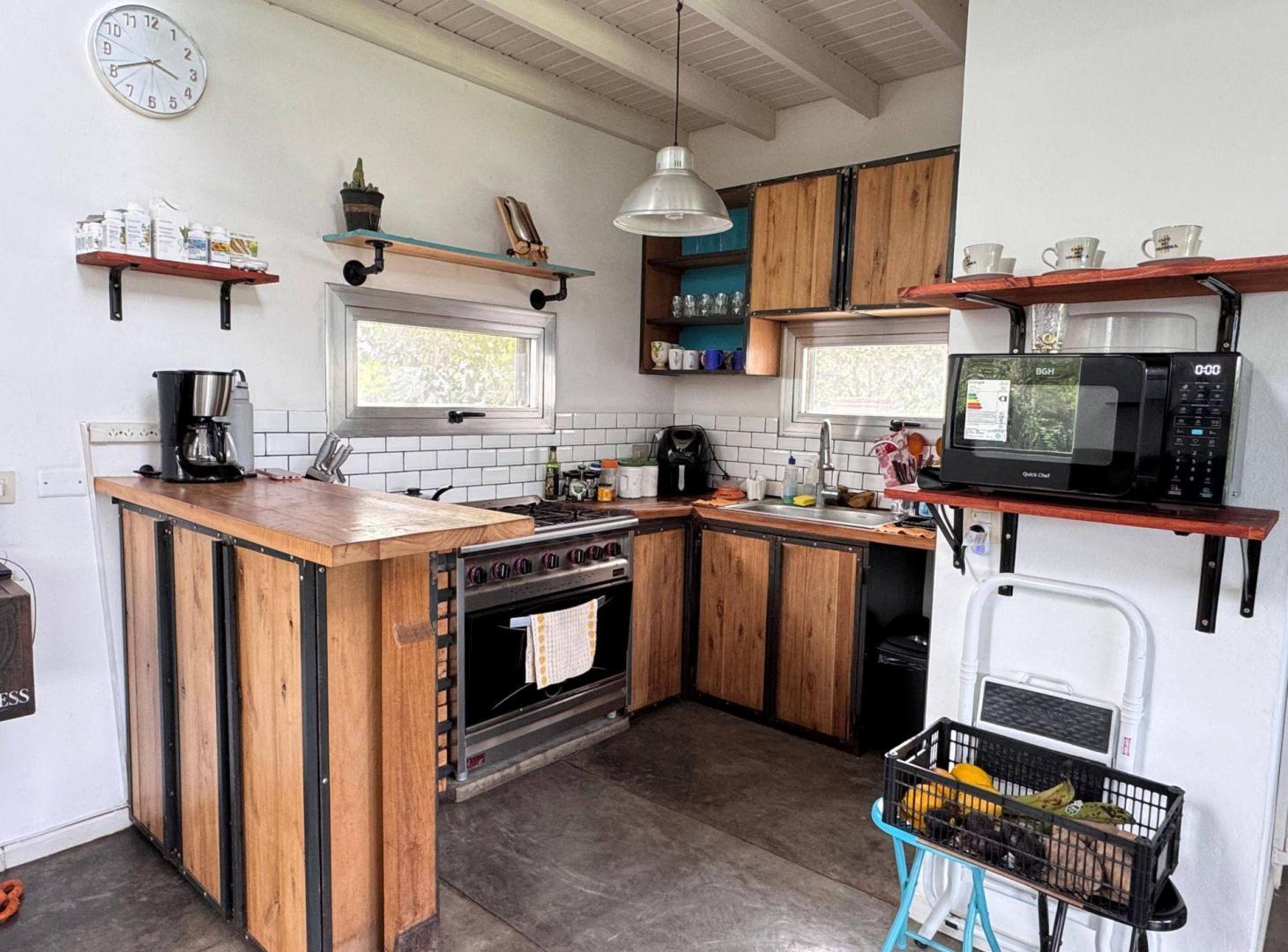 Foto de VENTA CASA 5 AMB. B° LOS JAZMINES PILAR DEL ESTE, imagen 3