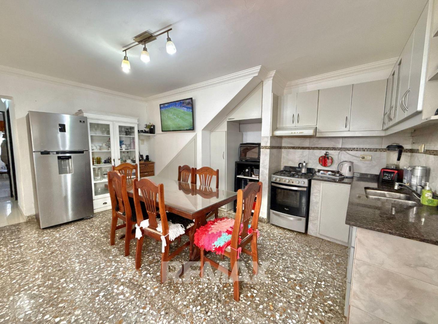 Foto de Venta Dpto 3 Amb con Patio y Cochera PB, Zarate, imagen 3