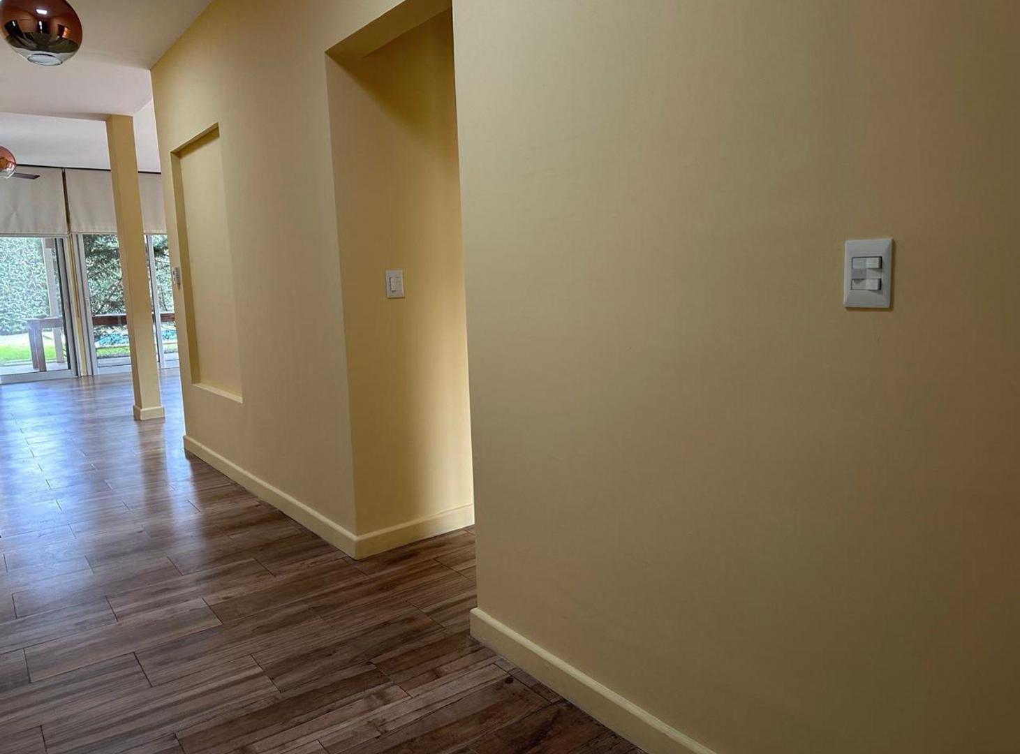 Foto de Venta casa en La Angélica, 5 amb/pileta, imagen 3