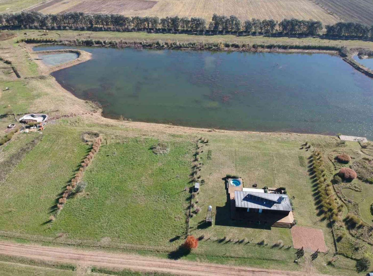 Foto de Venta Casa Sustentable Frente a la Laguna Amoblada, imagen 4