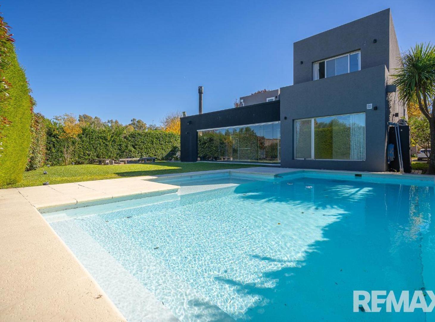 Foto de VENTA CASA 6 AMB JARDIN Y PILETA MANZANARES CHICO, imagen 5