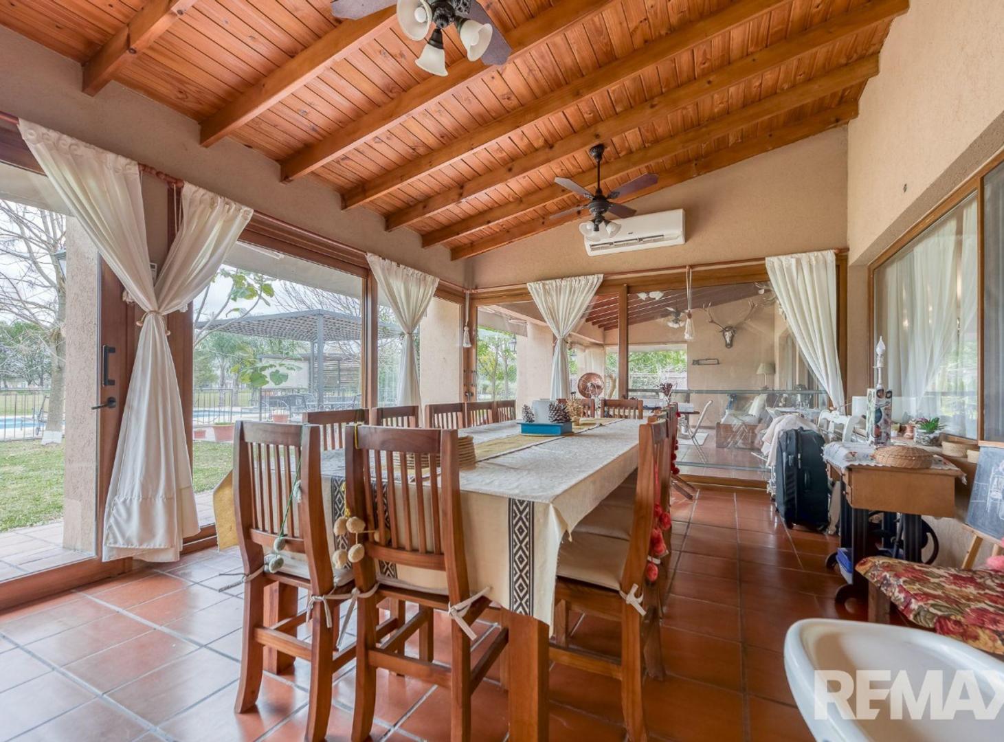 Foto de Casa 8 Amb. Pileta Chacra 1 Ha en La Macarena, imagen 4
