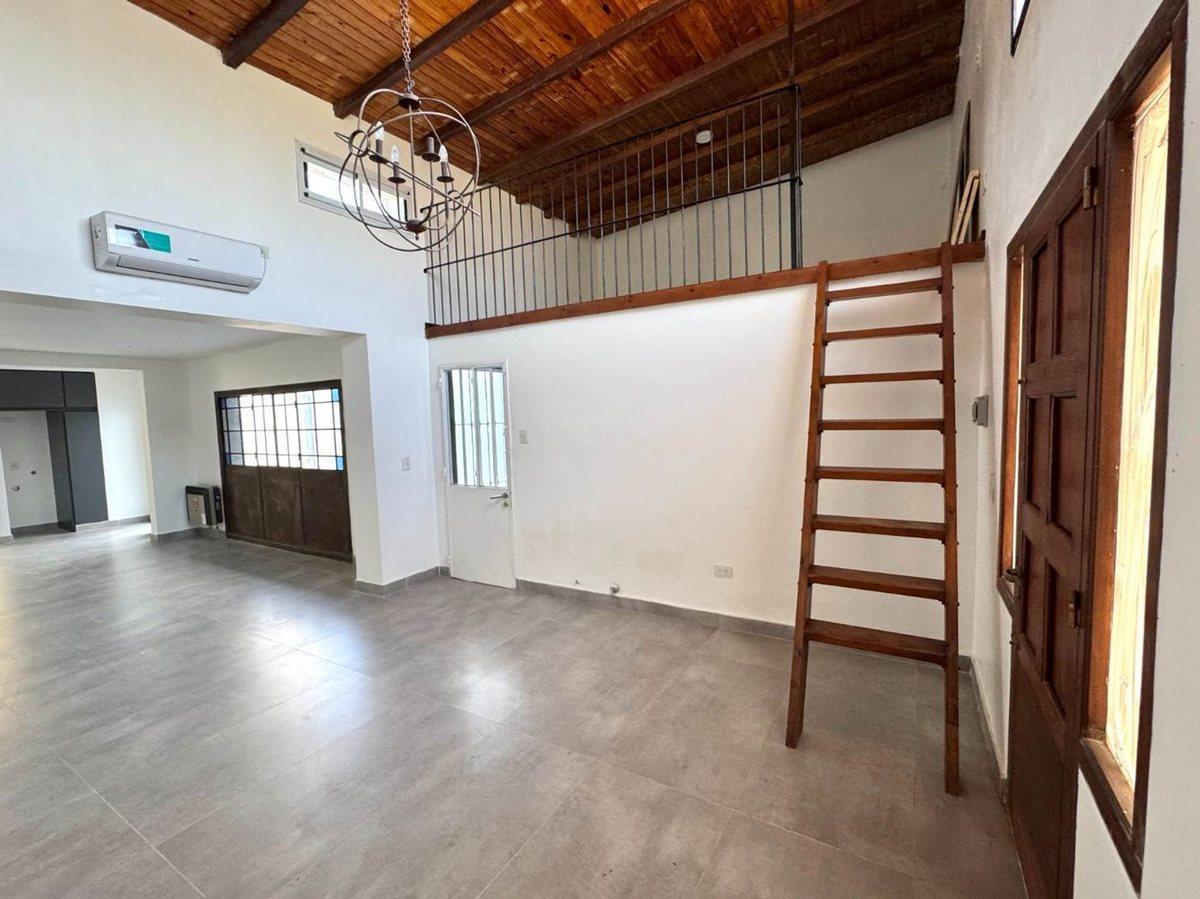Foto de VENTA CASA 4 AMB C/PILETA RECICLADA-S.A. de ARECO, imagen 3