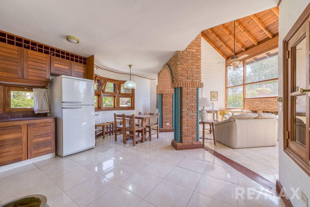 Foto de VENTA CASA 4 AMB C/PILETA LAS PRADERAS DE LUJAN, imagen 3