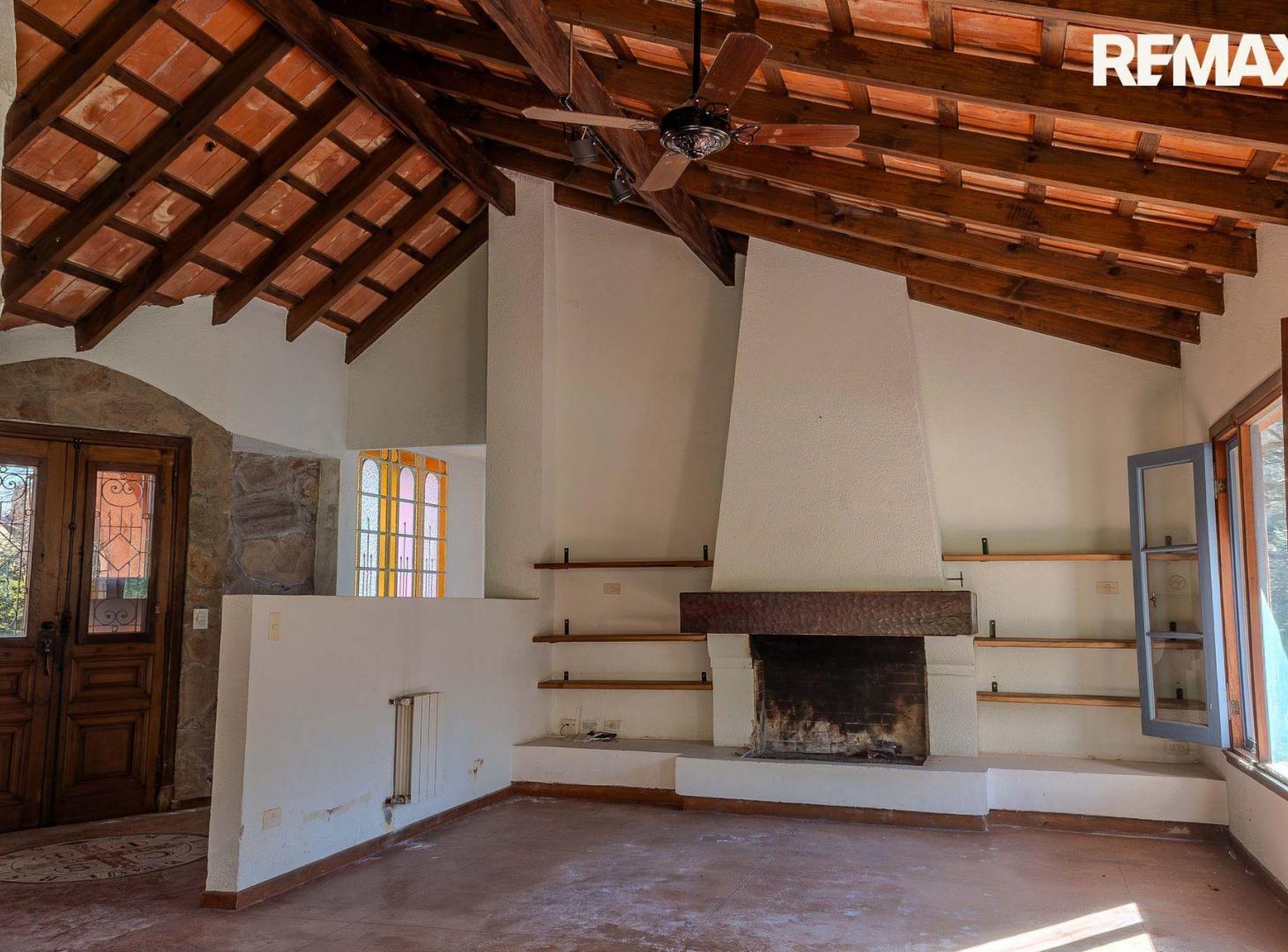 Foto de Venta casa 4 amb c/pileta y jardin en El Carmel CC, imagen 3