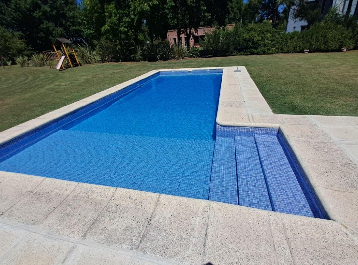 Foto de Casa en Venta 6 amb en Barrio Priv Haras del Sol, imagen 2