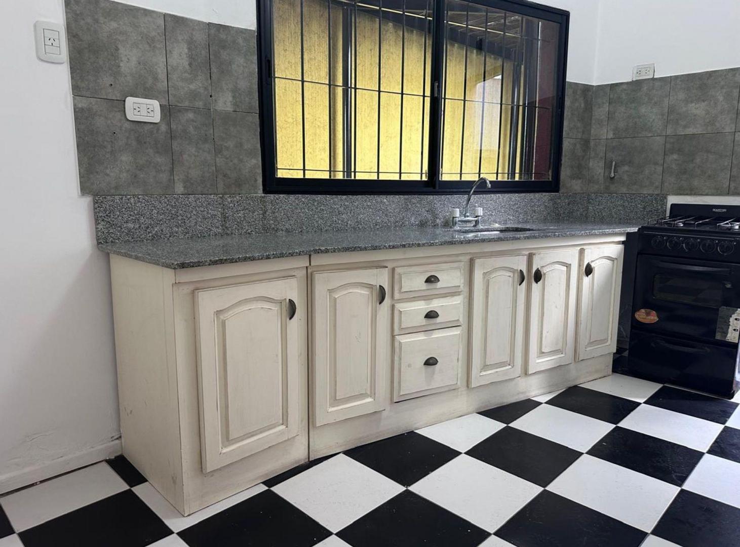 Foto de Alquiler depto 2 amb/Patio y parrilla Pilar Centro, imagen 5