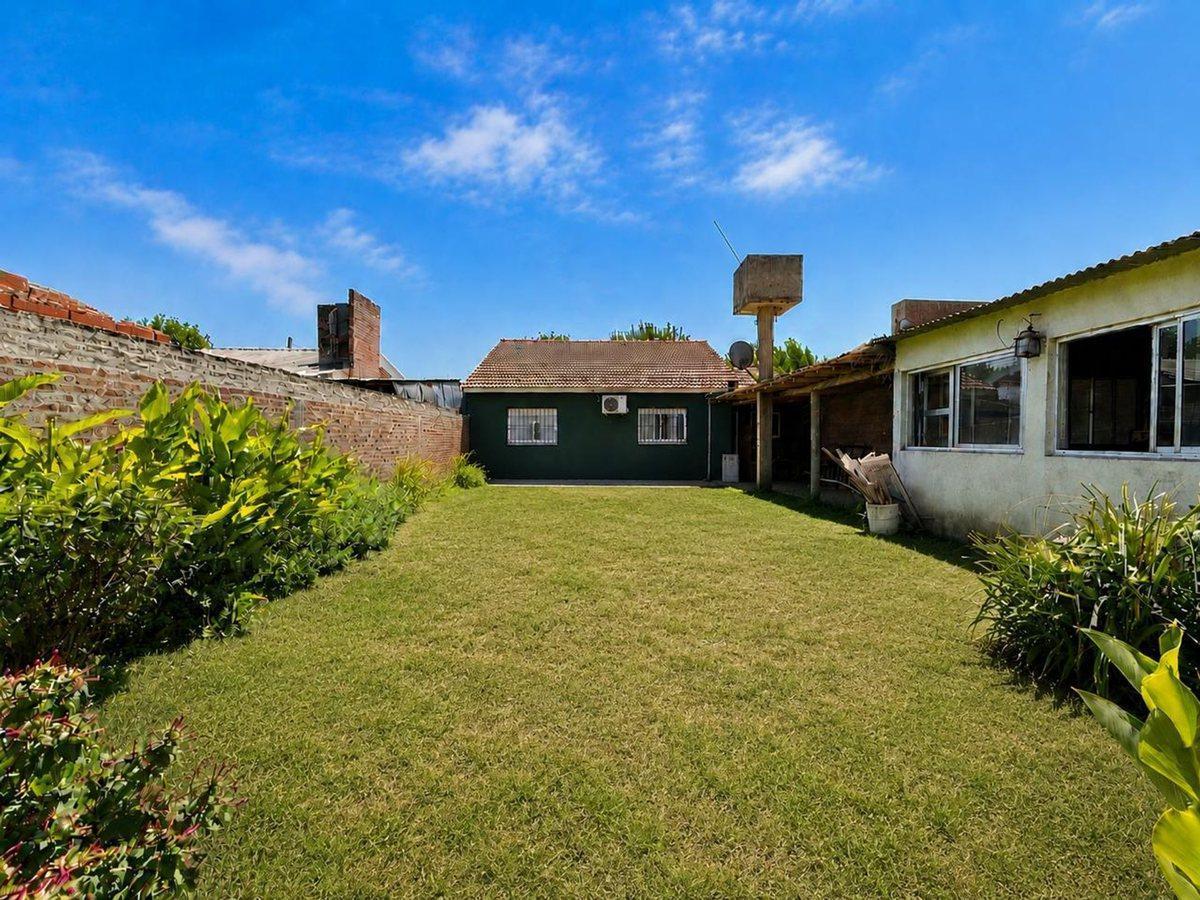 Foto de Venta casa Fátima Pilar 3 dorm+parque+quincho A.C, imagen 1