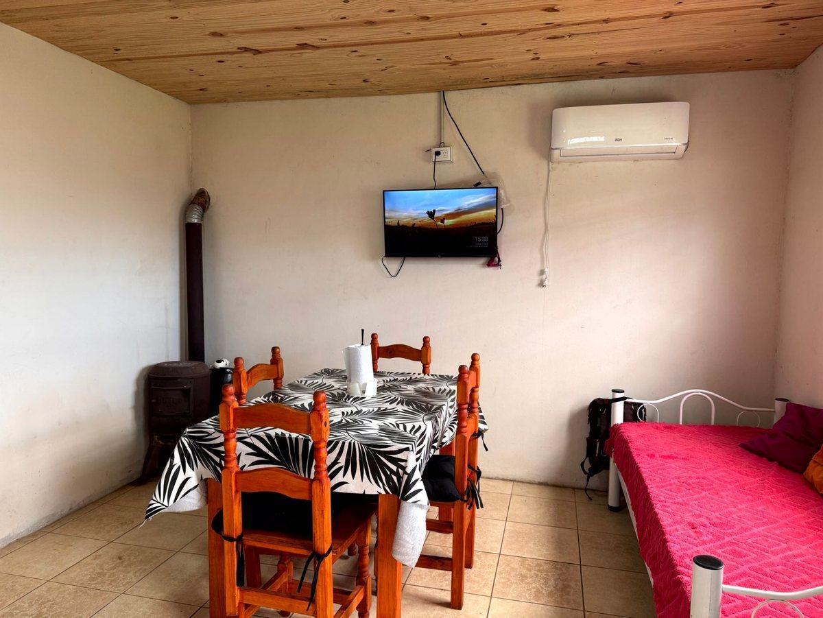 Foto de VENTA CASA CON PILETA, QUINCHO, Bº SEMI CERRADO, imagen 5