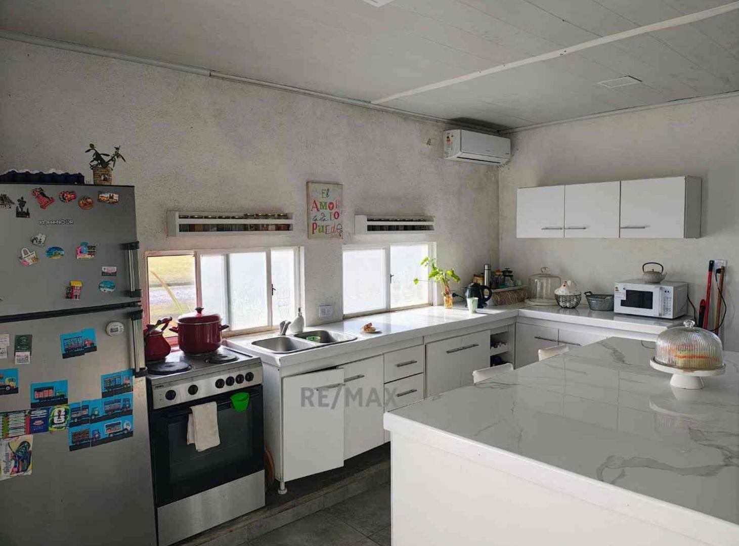Foto de Venta casa 3 dorm pileta Carlos Keen seguridad, imagen 5