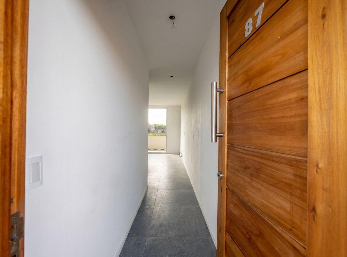 Foto de VENTA DEPTO 2 AMB C/BALCÓN Y COCH- SARAVÍ VILLAGE, imagen 5