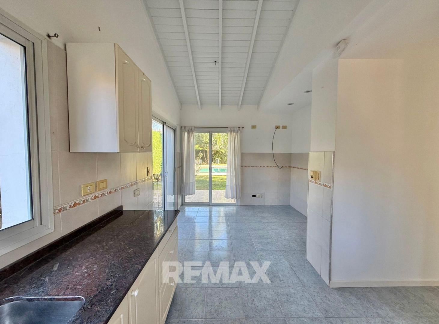 Foto de Casa en Venta 6 amb en B° El Mirasol V Rosa Pilar, imagen 4