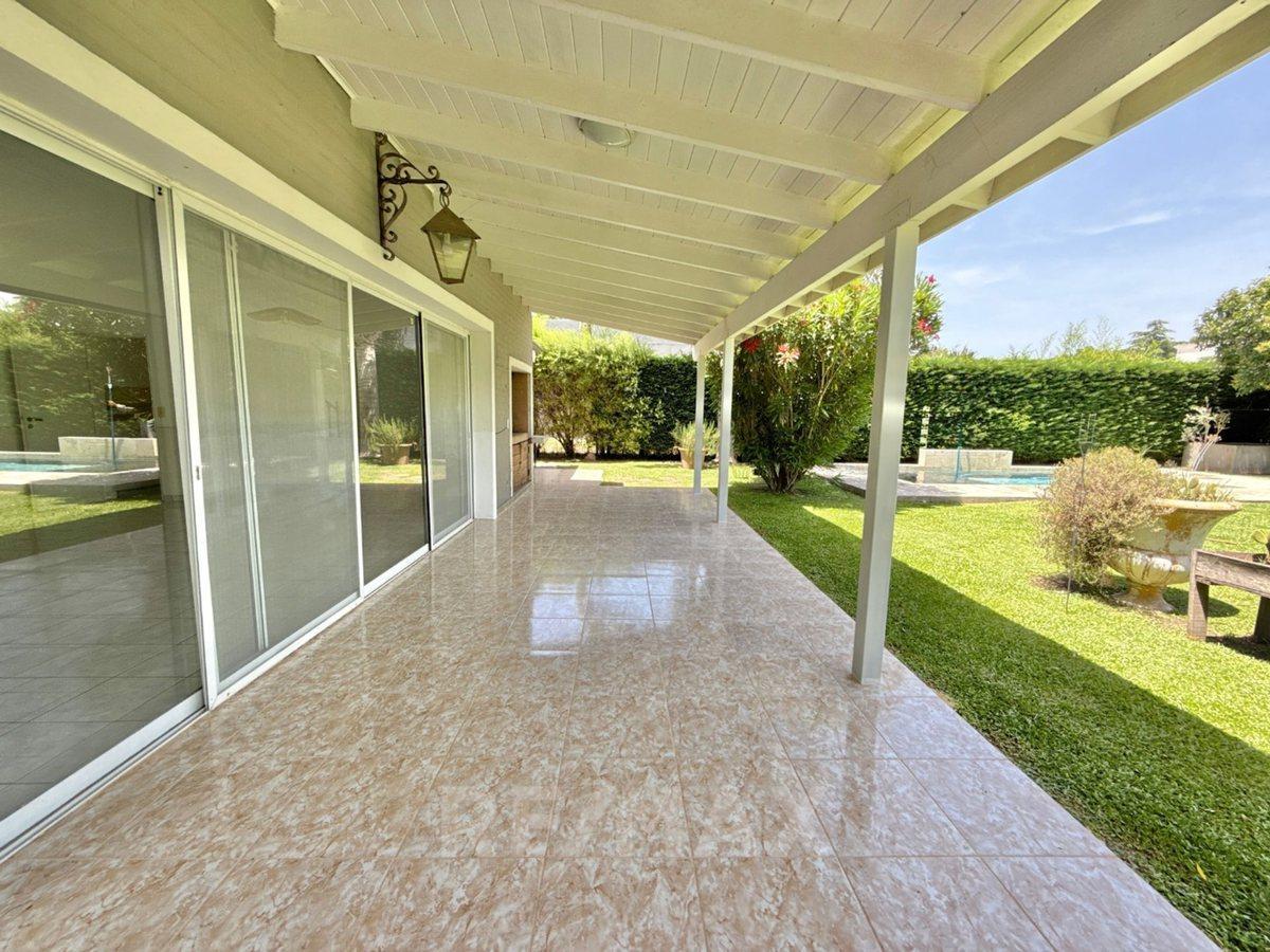 Foto de Casa en Venta 6 amb en B° El Mirasol V Rosa Pilar, imagen 3