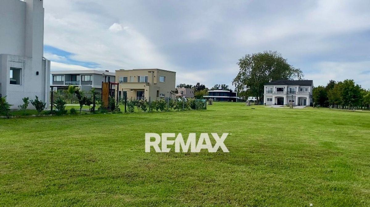 Foto de VENTA LOTE CENTRAL Bª CHATEAU PILAR, imagen 3