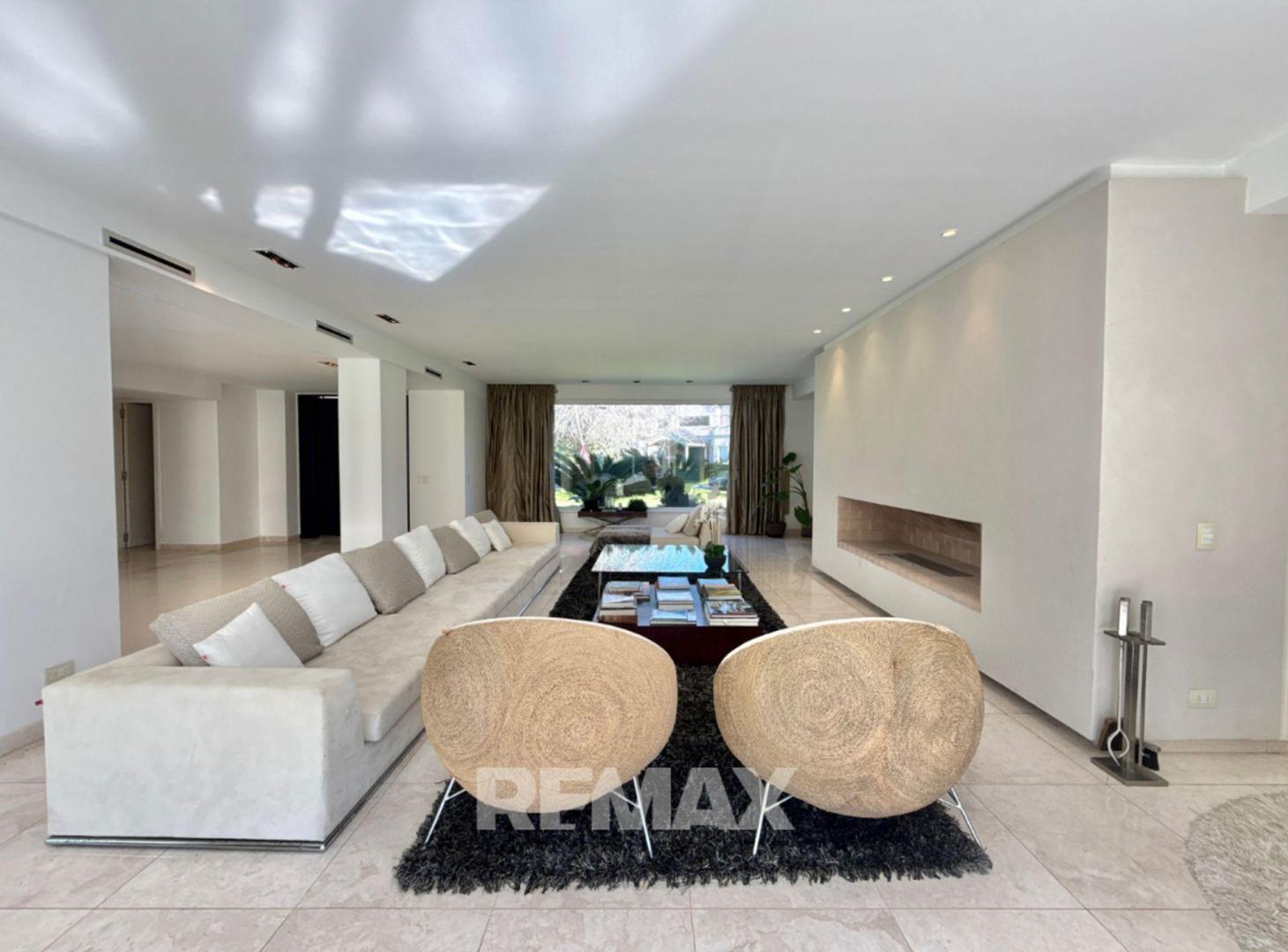 Foto de Venta Casa Ayres de Pilar 5 dorm- 1500m2 parque, imagen 3