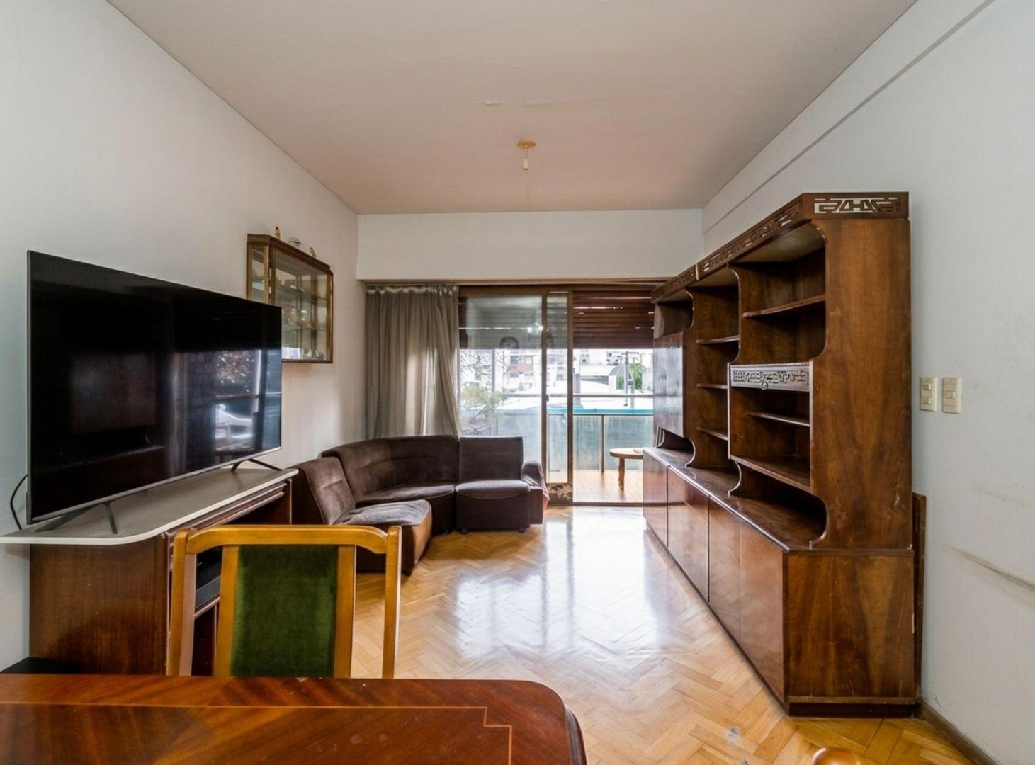Foto de VENTA 4 AMB C/BALCÓN Y COCH - A REFACCIONAR, imagen 4