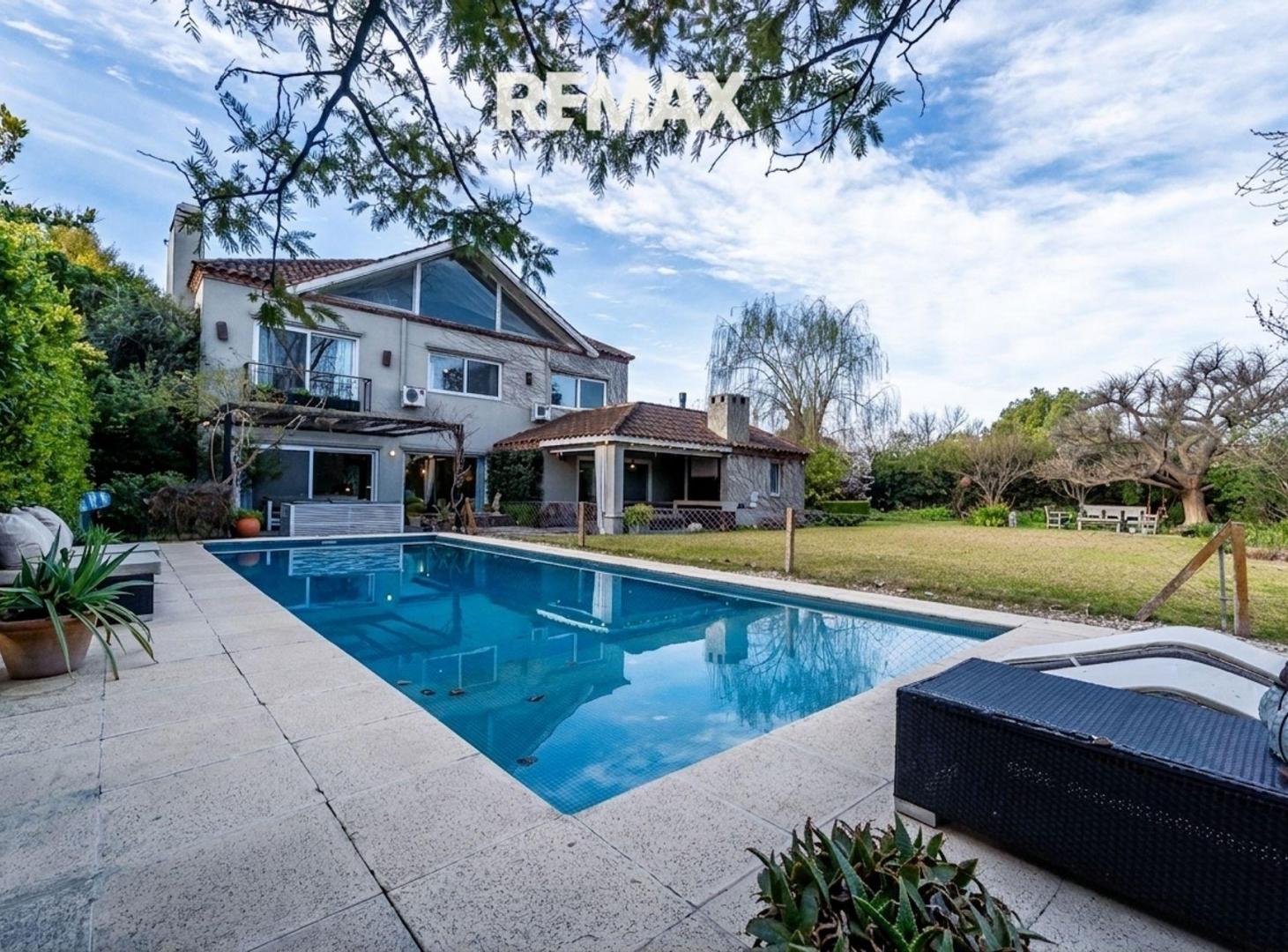 Foto de Venta casa 5 dorm Ayres de Pilar al Parque Central, imagen 3