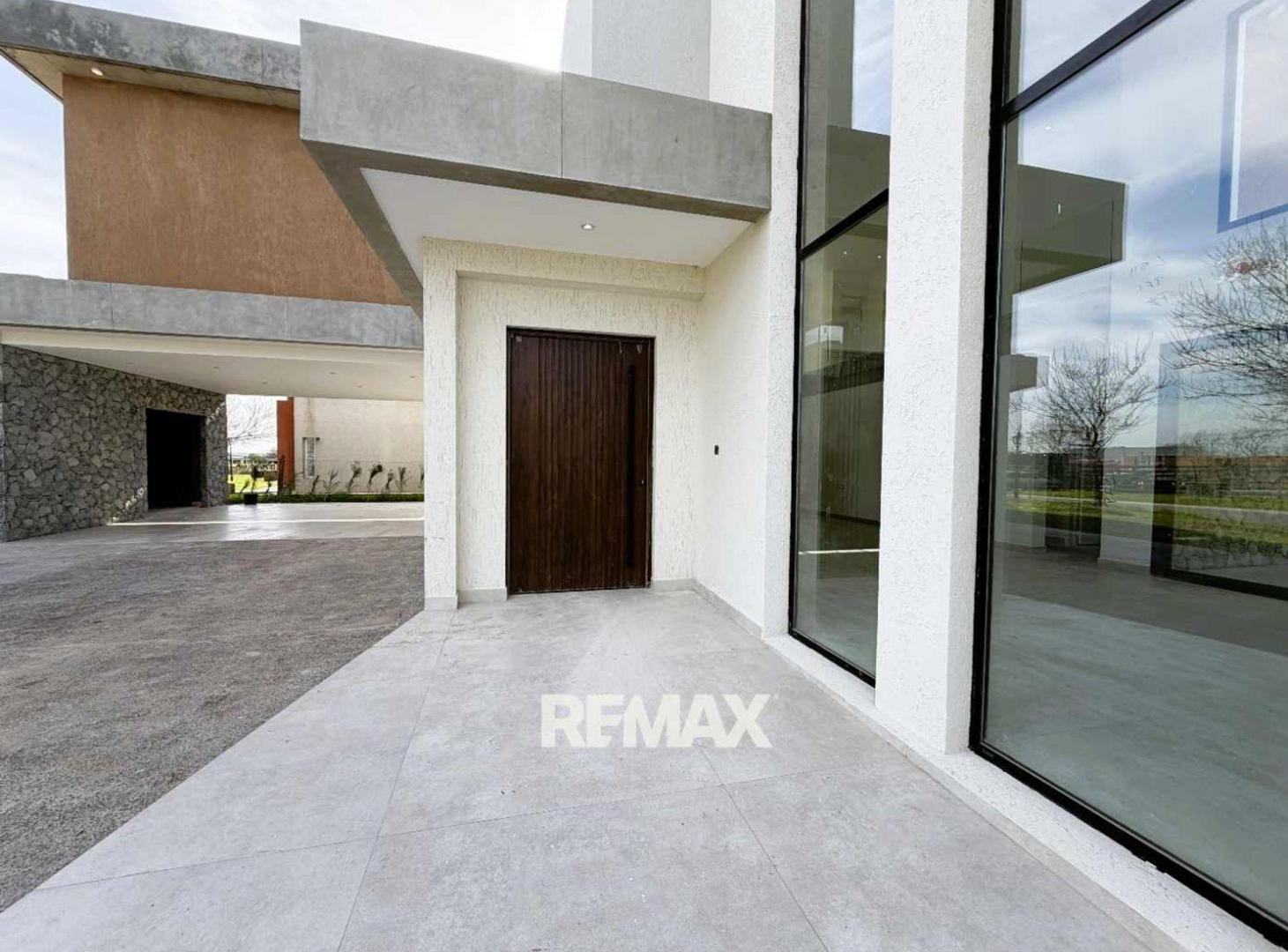 Foto de VENTA CASA A ESTRENAR 4 DORM CON PILETA PILAR, imagen 2