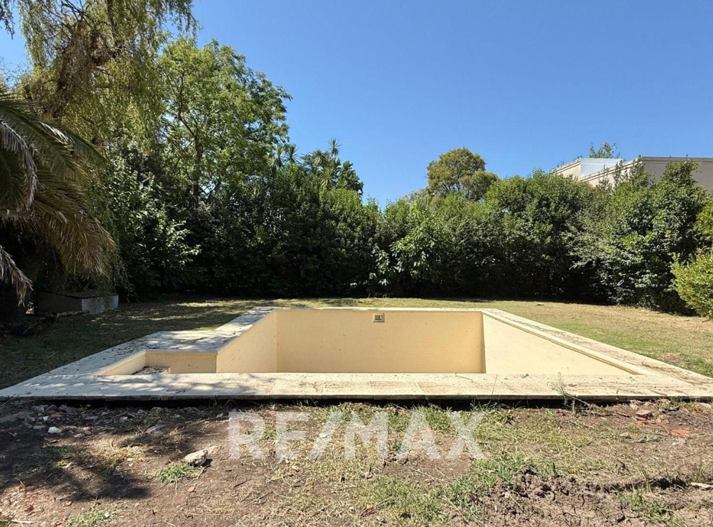 Foto de VENTA LOTE CENTRAL MAPUCHE CON PILETA MEJOR VALOR, imagen 3