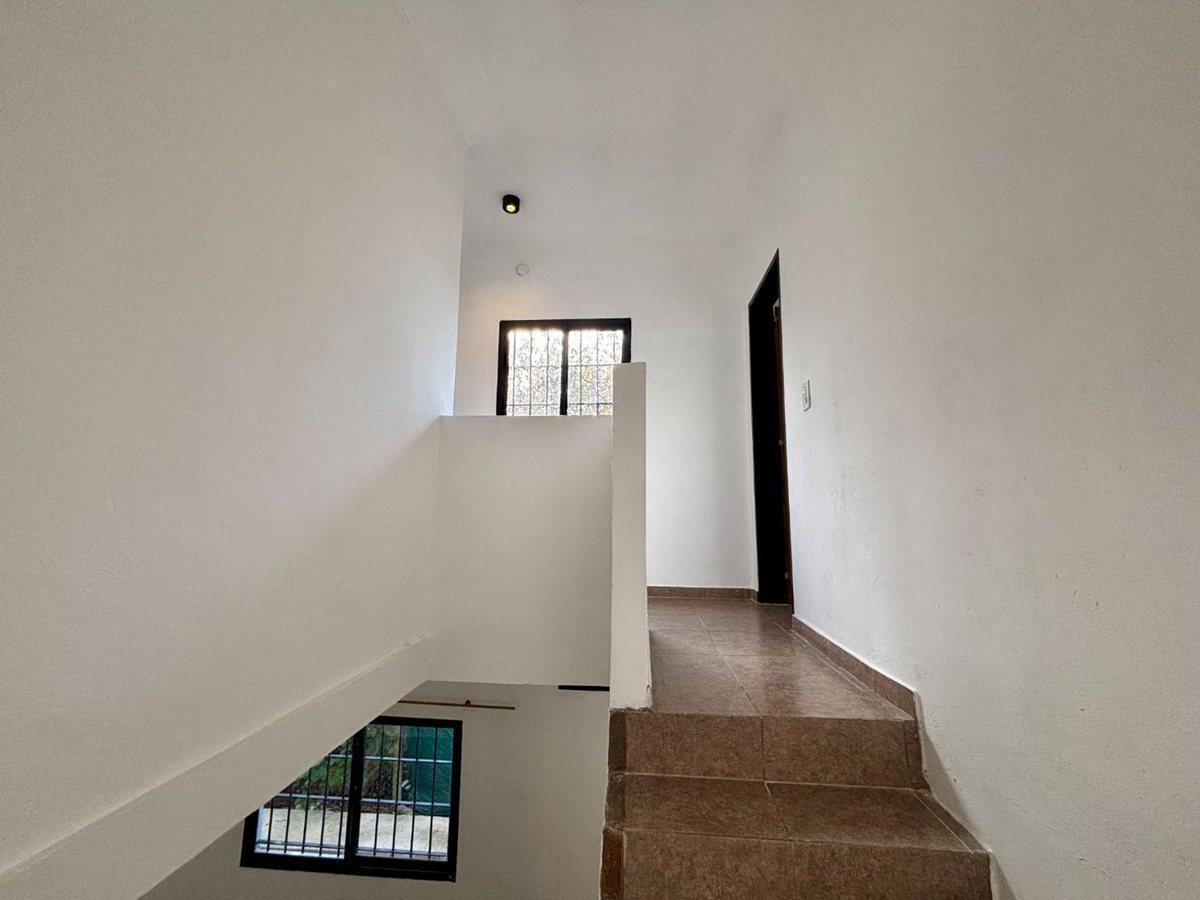 Foto de VENTA CASA 3 AMB 2 P. COCHERA PARQUE QUINCHO PILAR, imagen 1