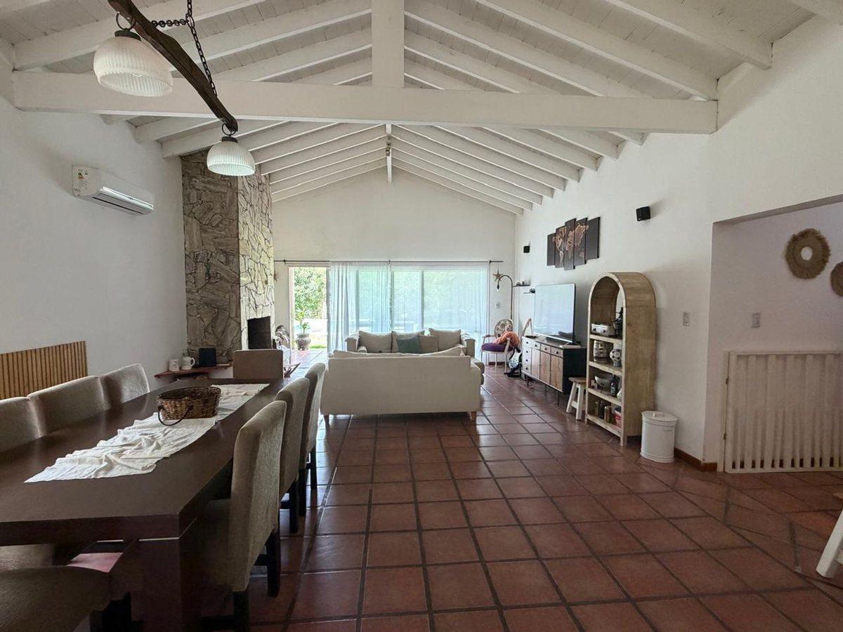 Foto de VENTA CASA 4 AMB C/PILETA- BARRIO SAUSALITO PILAR, imagen 3