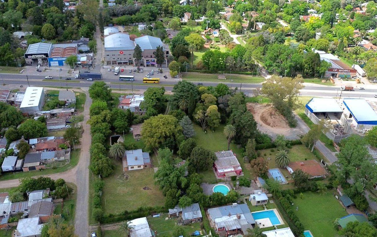 Foto de VENTA TERRENO APTO COMERCIAL SOBRE RUTA 8 PILAR, imagen 2