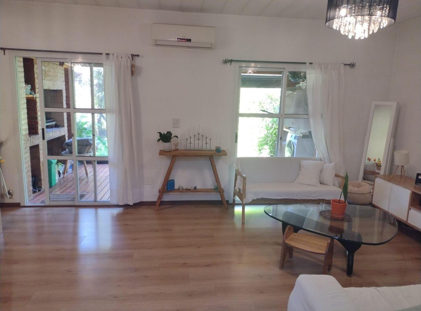 Foto de CASA 3 DORM., GALERIA y JARDIN EN VENTA EN PILAR, imagen 3