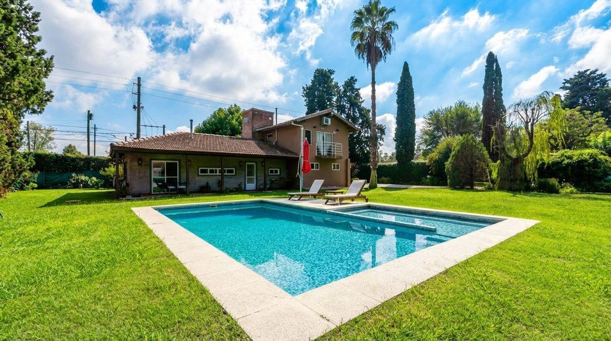 Foto de VENTA CASA QUINTA DEL VISO PILAR, imagen 1