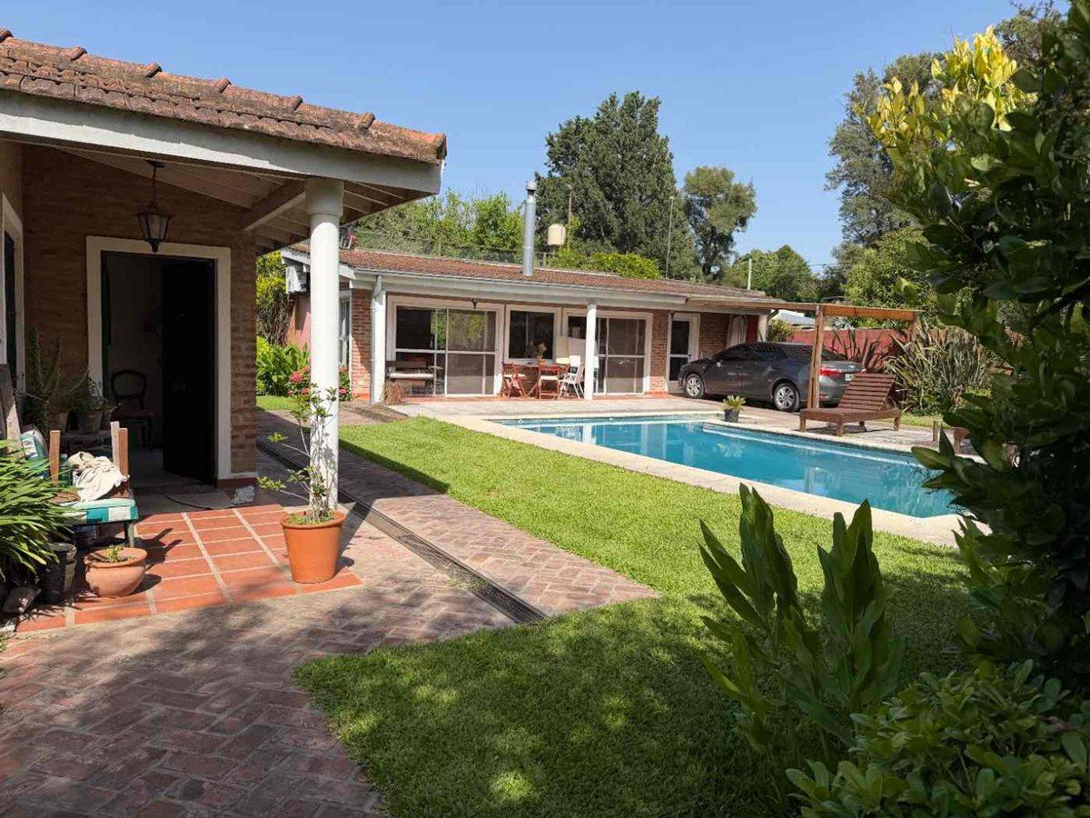 Foto de Venta casa con piscinaycancha de padel ,Manzanares, imagen 1