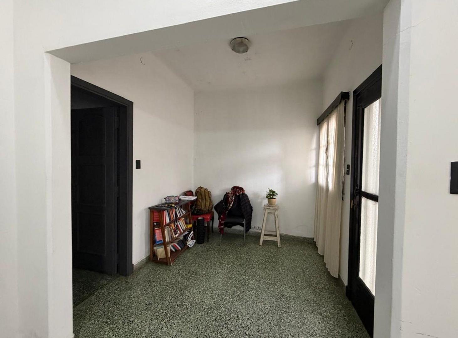 Foto de VENTA DE 2 CASAS CON COCHERA EN PILAR CENTRO, imagen 1