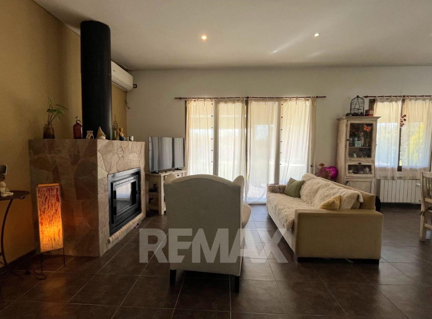 Foto de Alquiler Casa 4 amb c/Pileta Lomas d San Francisco, imagen 4
