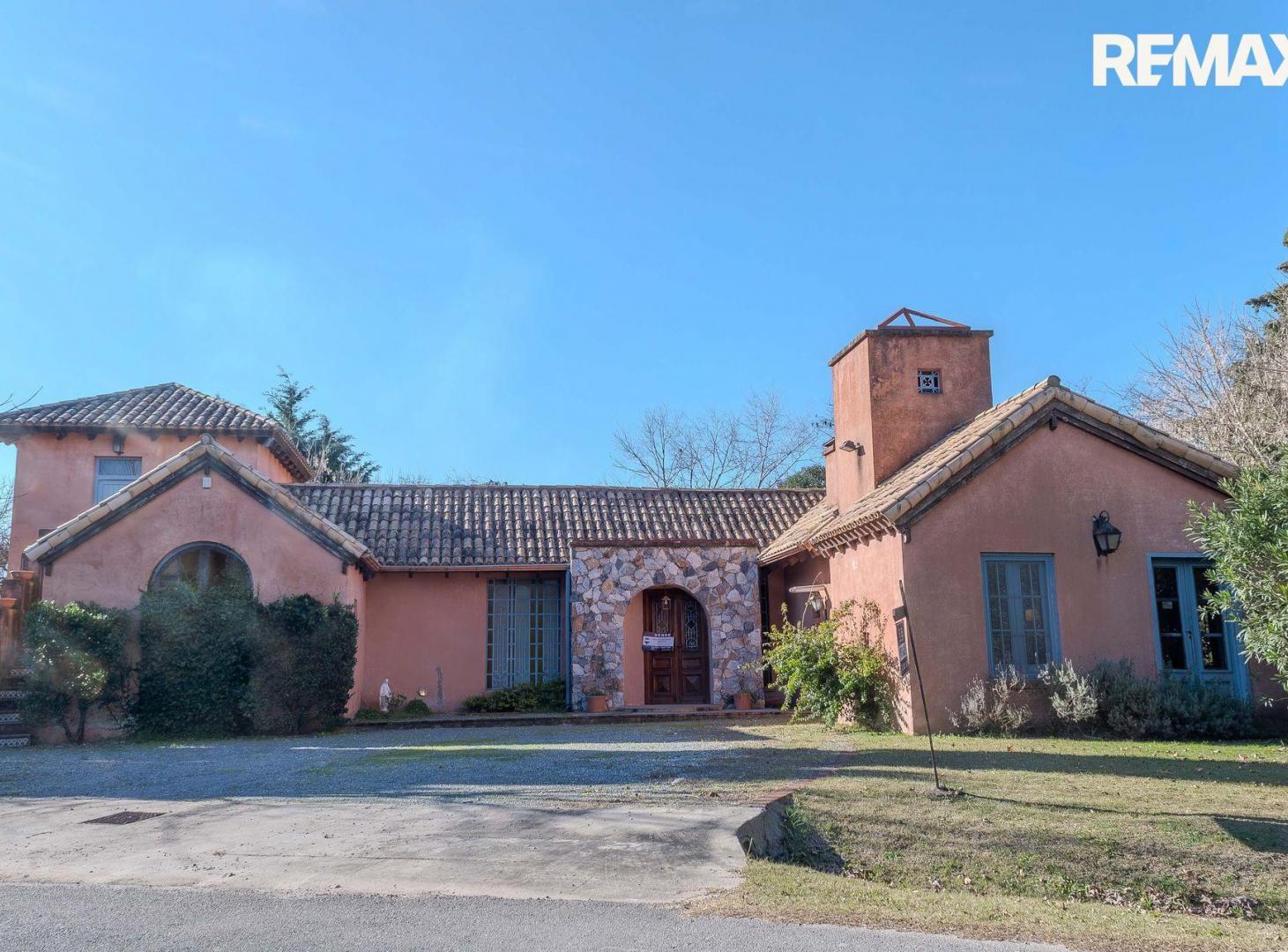 Foto de Venta casa 4 amb c/pileta y jardin en El Carmel CC, imagen 3