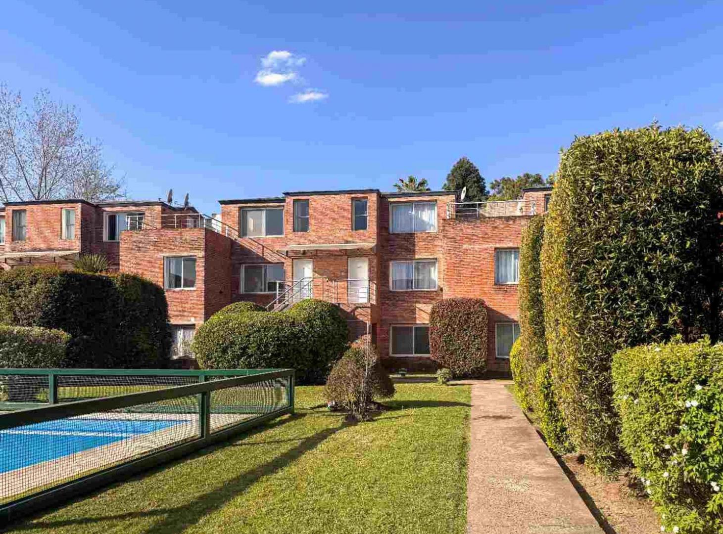 Foto de Duplex en Venta 3 ambs-zona Htal. Austral- Pilar, imagen 3