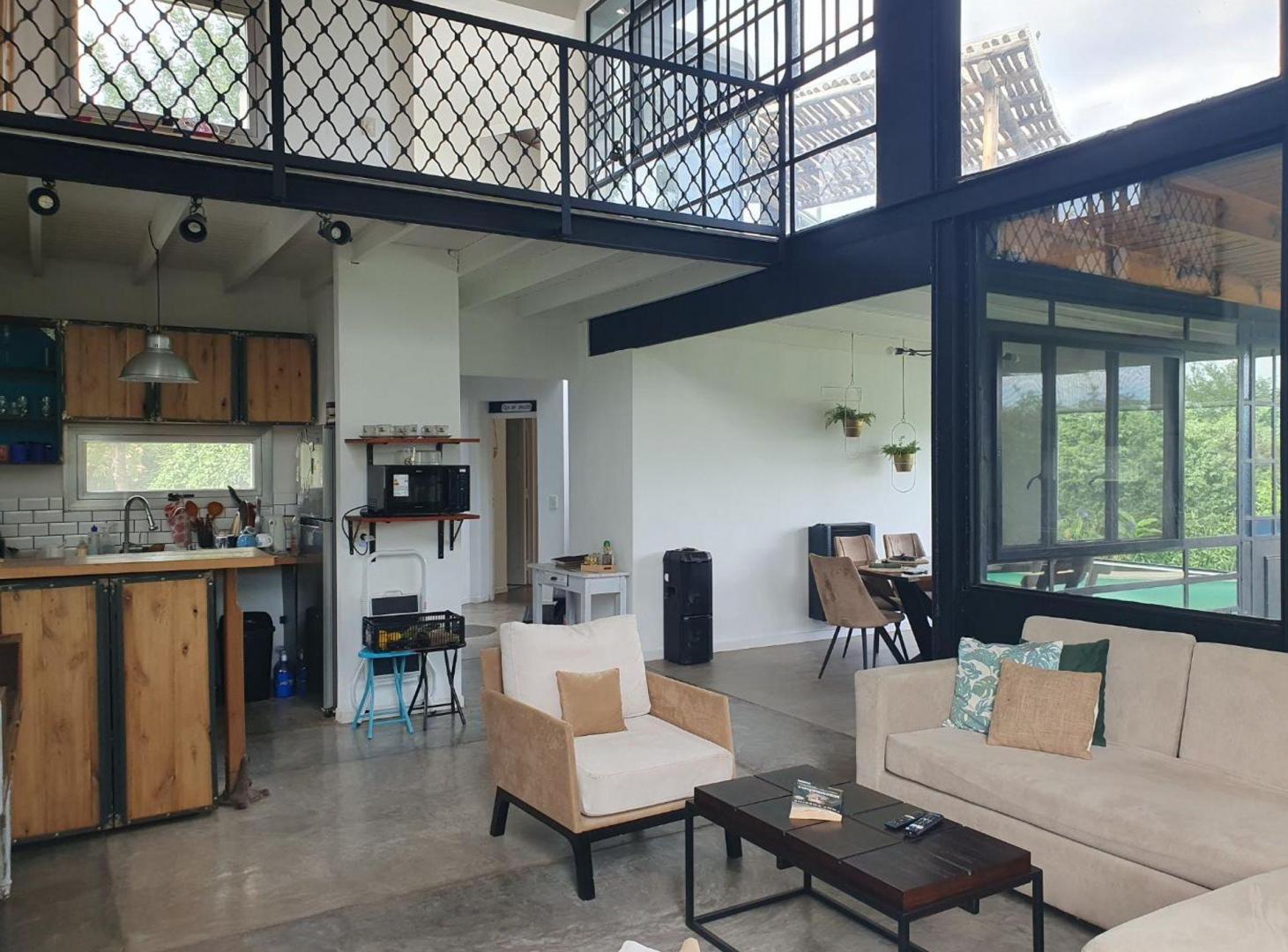 Foto de VENTA CASA 5 AMB. B° LOS JAZMINES PILAR DEL ESTE, imagen 1