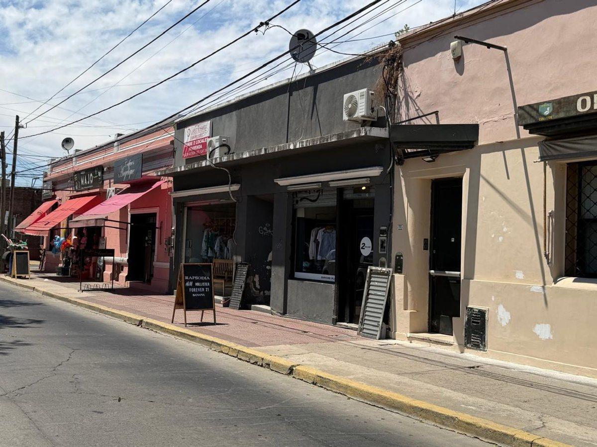Foto de Venta 2 locales c/vivienda a reciclar pilar centro, imagen 3