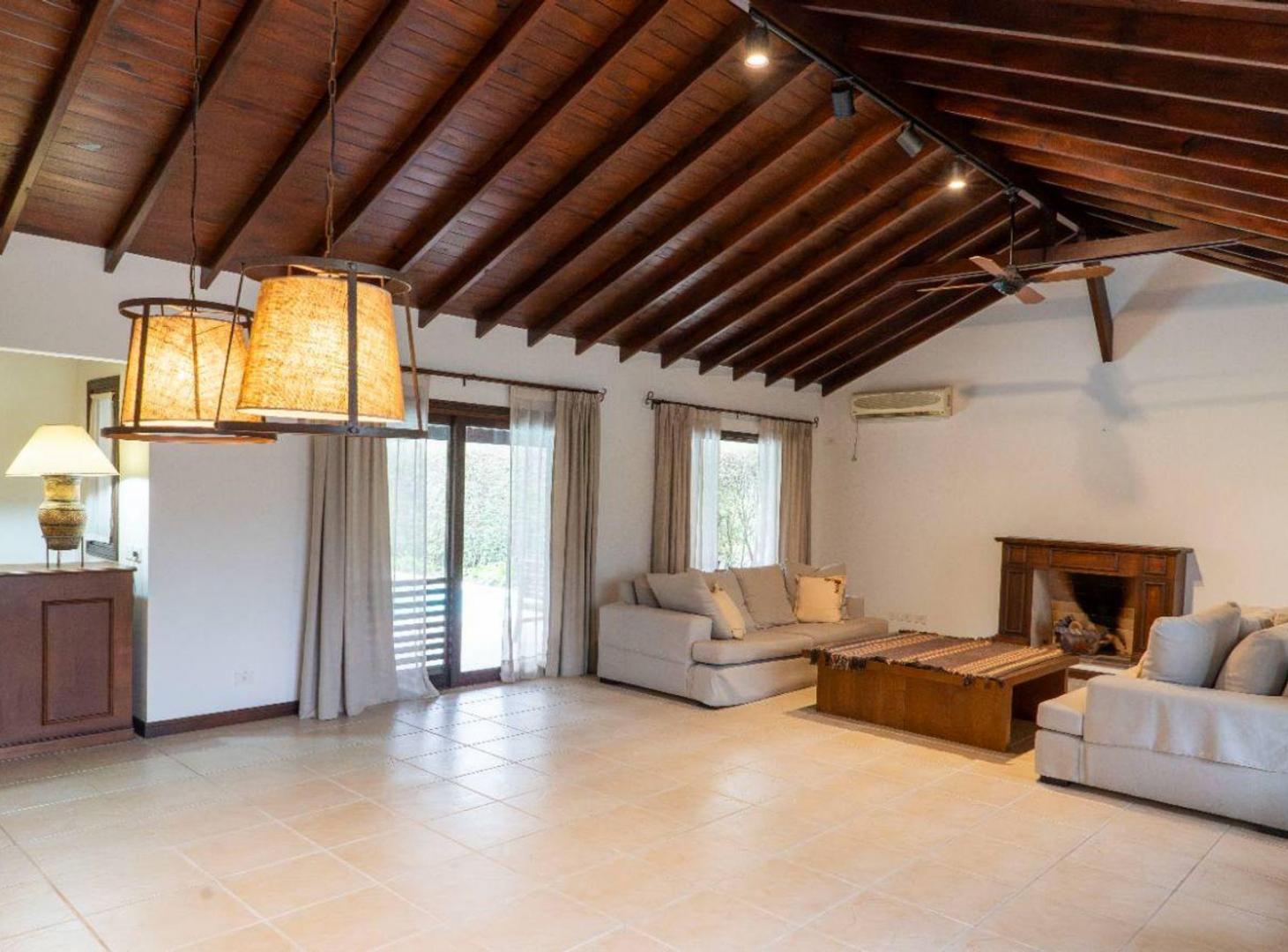 Foto de VENTA CASA PILETA DEPENDENCIA LOS PILARES PILAR, imagen 2