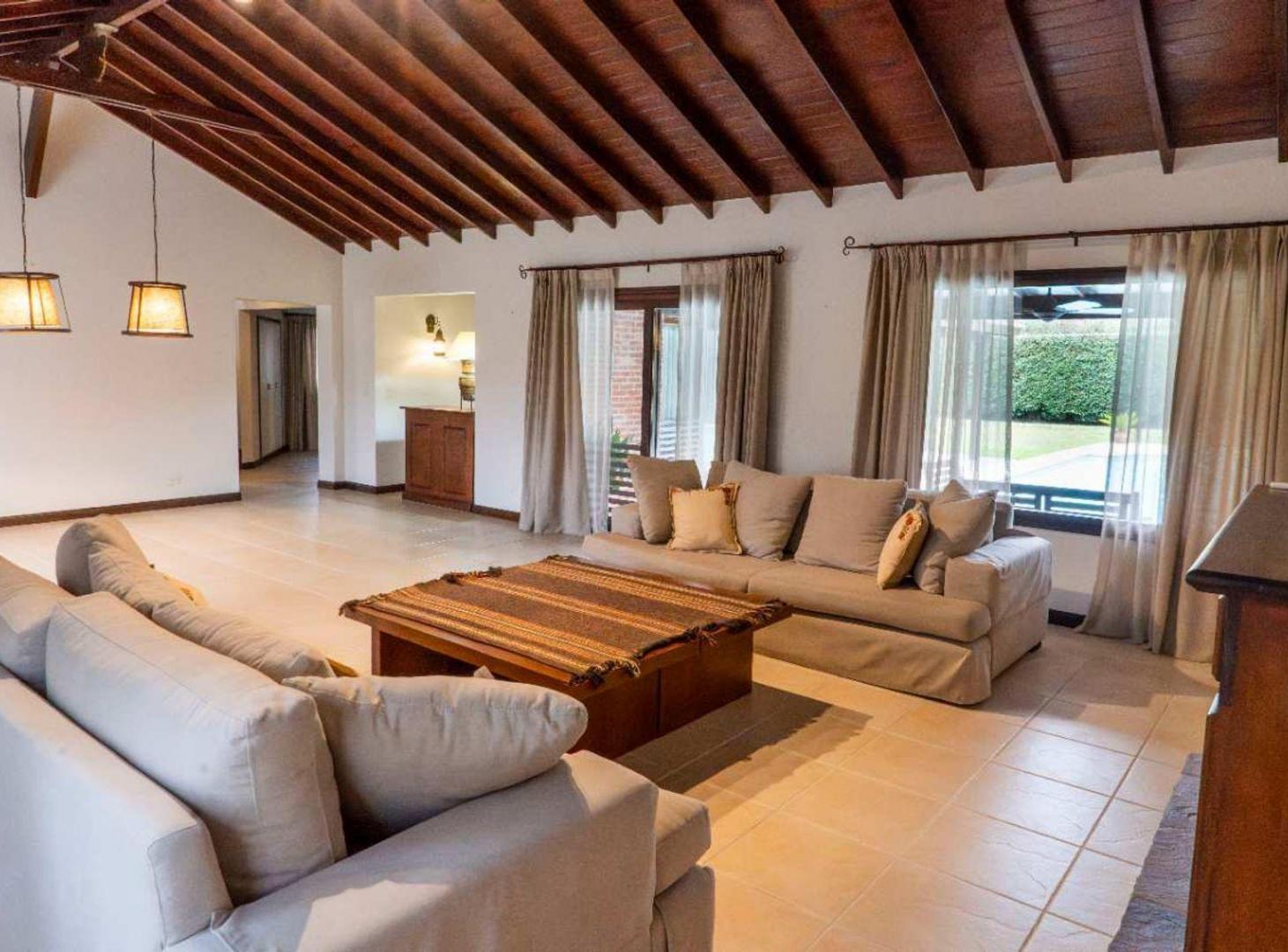 Foto de VENTA CASA PILETA DEPENDENCIA LOS PILARES PILAR, imagen 1
