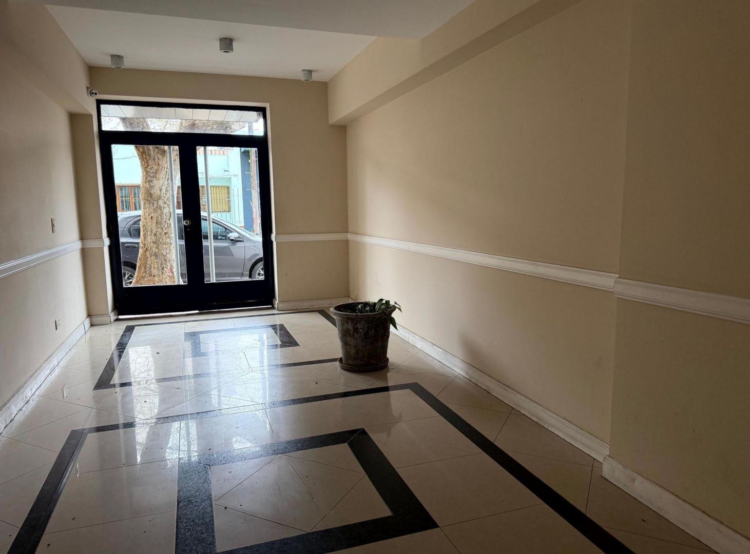 Foto de ALQUILER DEPARTAMENTO 2 AMB COCHERA PILAR CENTRO, imagen 1