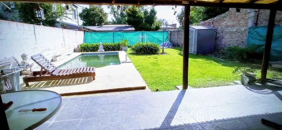 Foto de CASA EN VENTA EN PILAR CENTRO-Bº LIMA, imagen 2