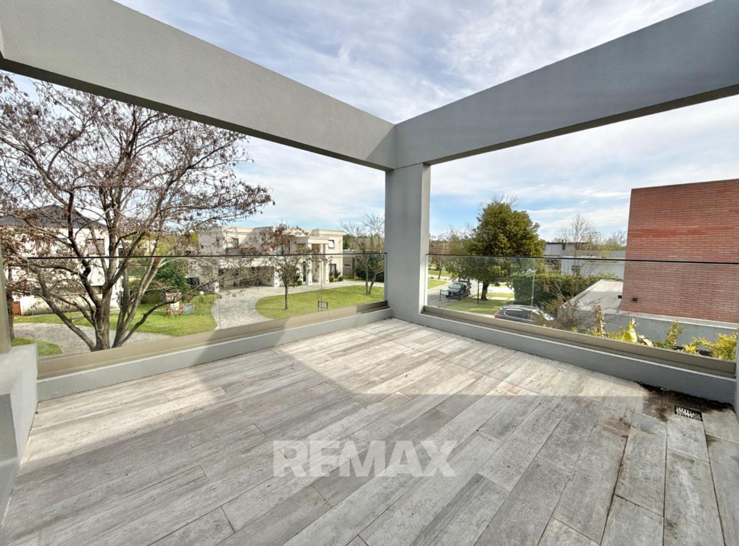 Foto de Venta casa El canton 6 amb. muelle pileta segurid, imagen 5