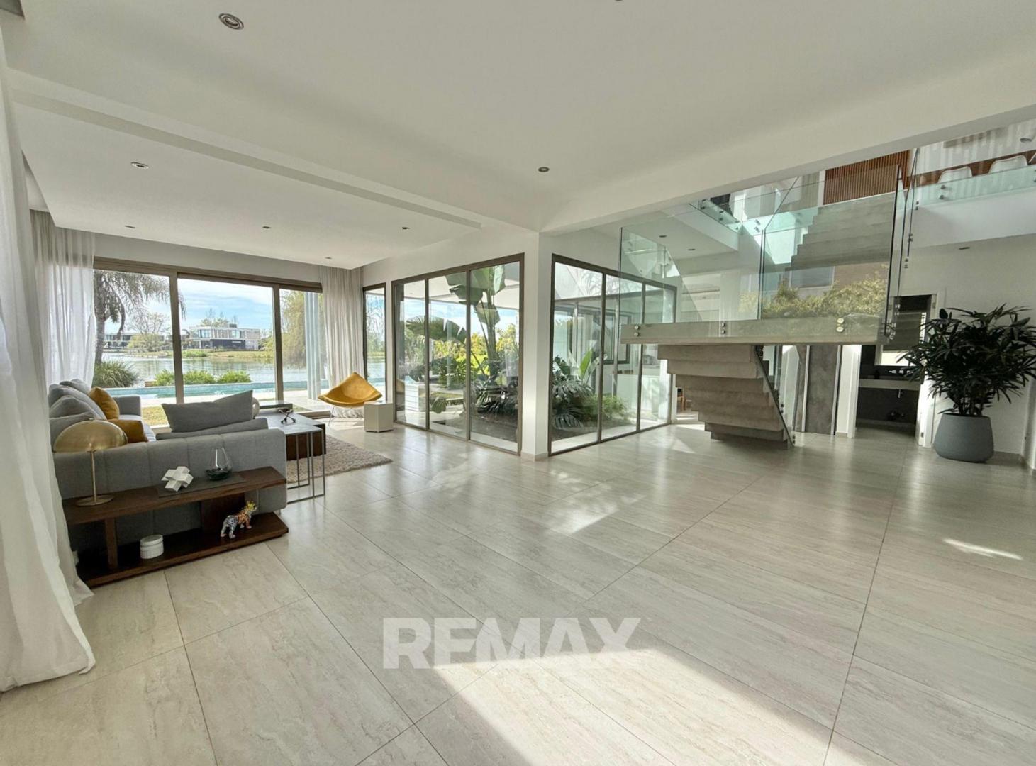 Foto de Venta casa El canton 6 amb. muelle pileta segurid, imagen 1